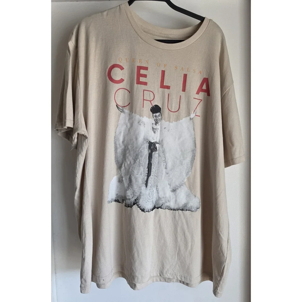 NWT Celia Cruz T-Shirt 2X Beige Graphic Print Crew Neck Short Sleeve Unisex Tee